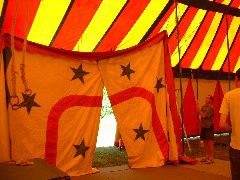 entr&eacute;e des artistes