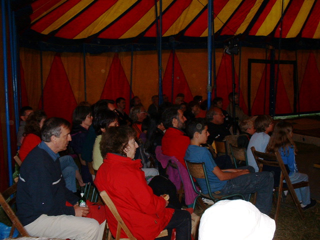 des spectateurs impatients