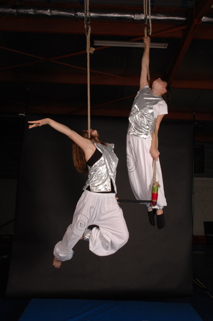 lisa eloise trapeze (5)